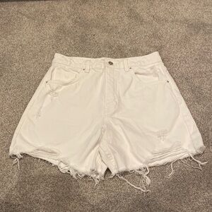 Zara Women’s White Jean Shorts size 4